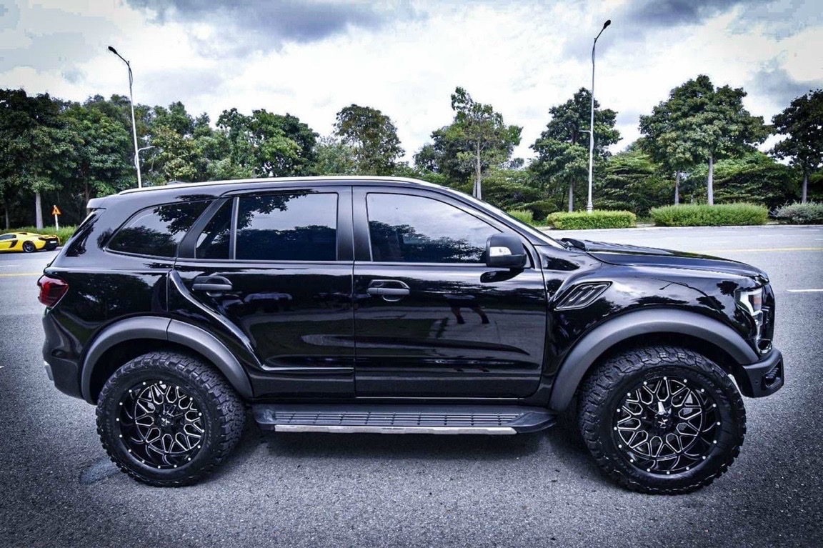Độ body kit xe Ford Everest phiên bản F150