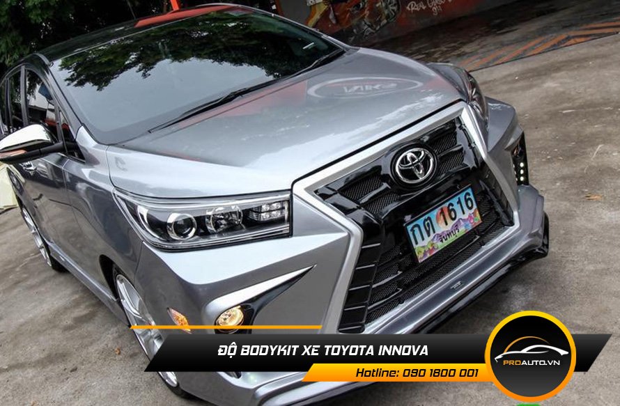 Độ body kit xe Toyota Innova