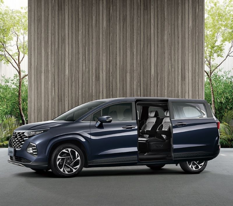 Độ camera xe Hyundai Custin