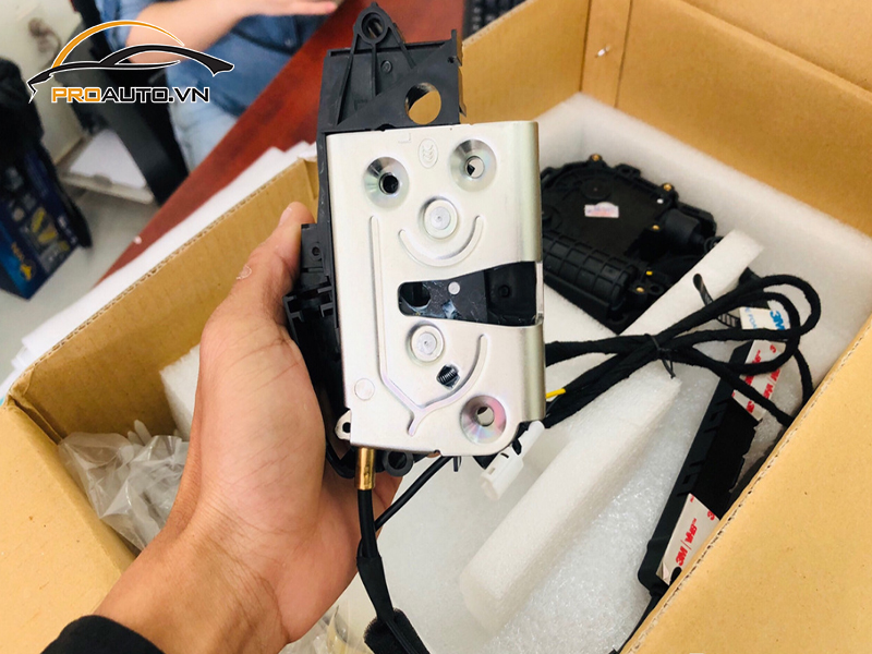 Độ cửa hít ô tô xe Ford Ranger