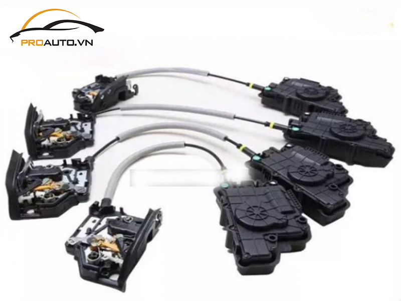 do cua hit o to xe Ford Ranger 6