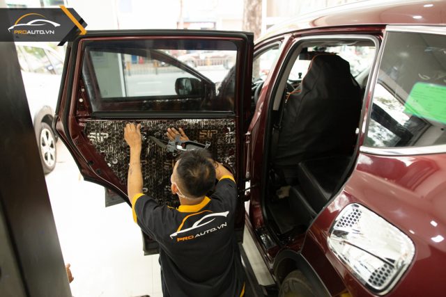 Độ Cửa Hít Ô Tô Xe Ford Explorer - Ảnh 9