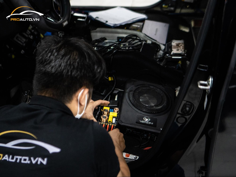 Độ dàn âm thanh cho xe hơi chuyên nghiệp tại PROAUTO.VN