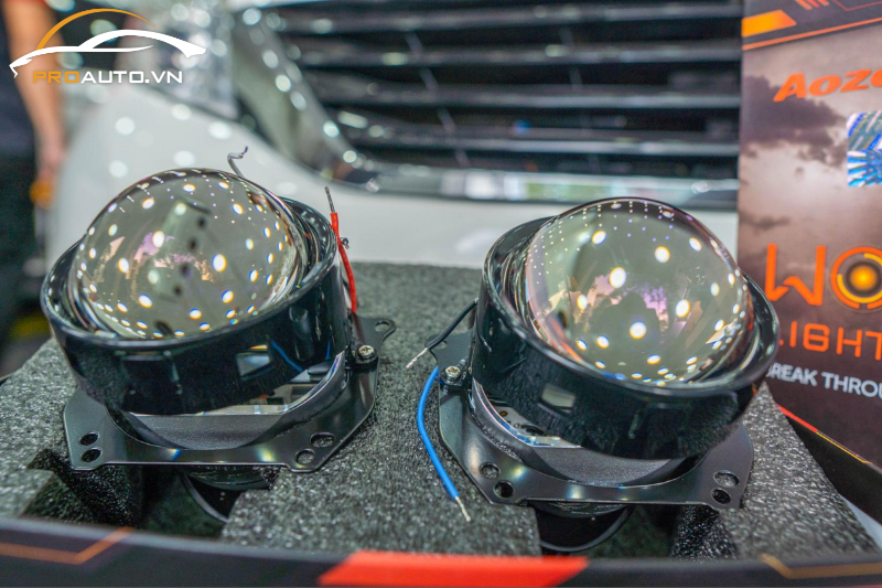 Độ đèn cho xe Toyota Sienna