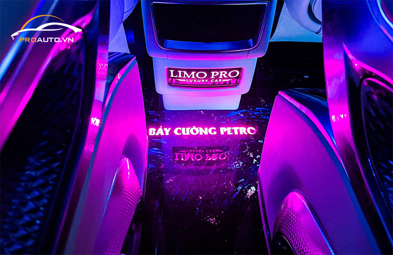 Độ đèn LED nội thất cho xe Hyundai Custin 2024