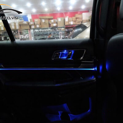 do den led noi that xe ford escape h3 1