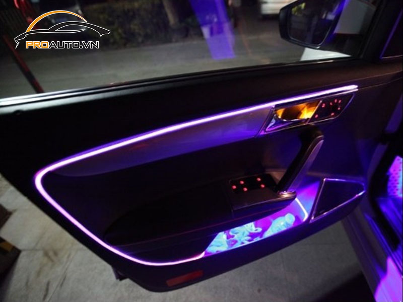 Độ đèn LED nội thất xe Ford Everest