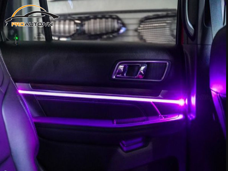 Độ đèn LED viền nội thất ô tô