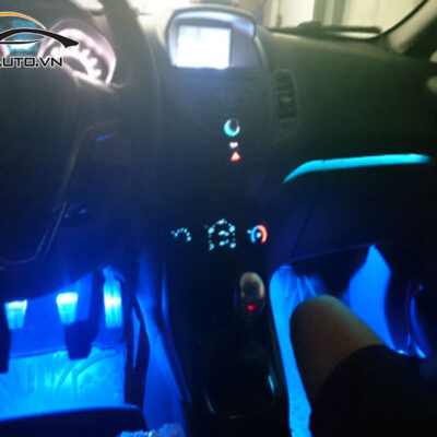 do den led noi that xe ford fiesta h12 1