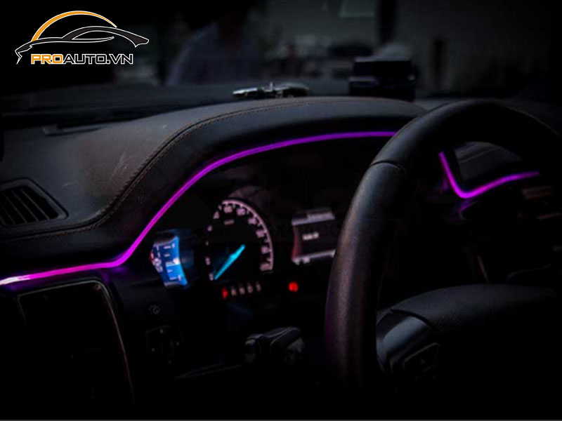 Độ đèn LED nội thất xe Ford Ranger
