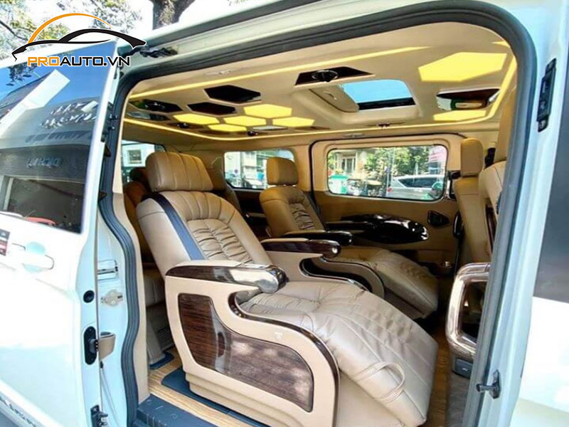 Độ đèn LED viền nội thất ô tô