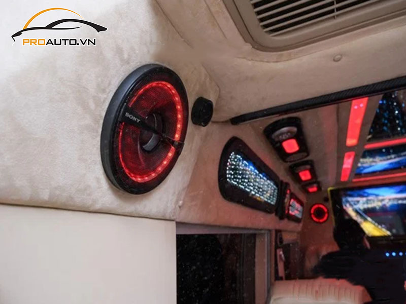 Độ đèn LED viền nội thất ô tô