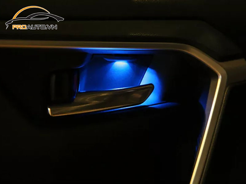 Độ đèn LED viền nội thất ô tô
