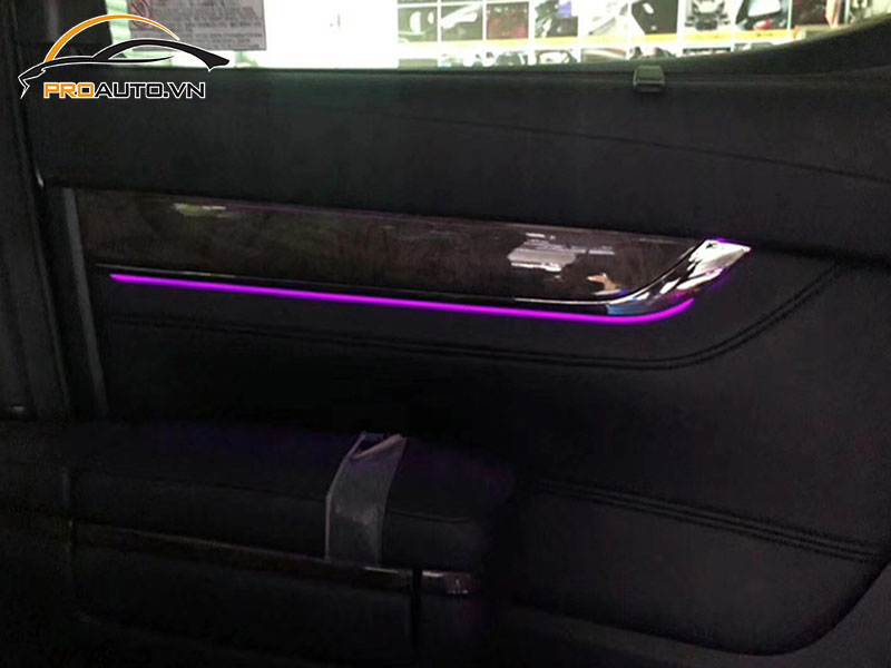 Độ đèn LED nội thất xe Toyota Alphard