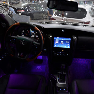 do den led noi that xe toyota fortuner h10