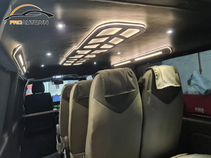 Độ đèn LED nội thất xe Toyota Hiace