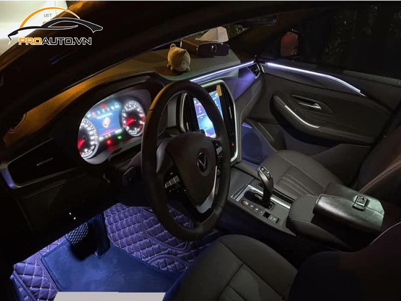 Độ đèn LED nội thất xe Vinfast Lux A2.0