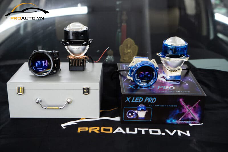 Độ đèn ô tô xe Hyundai Santafe