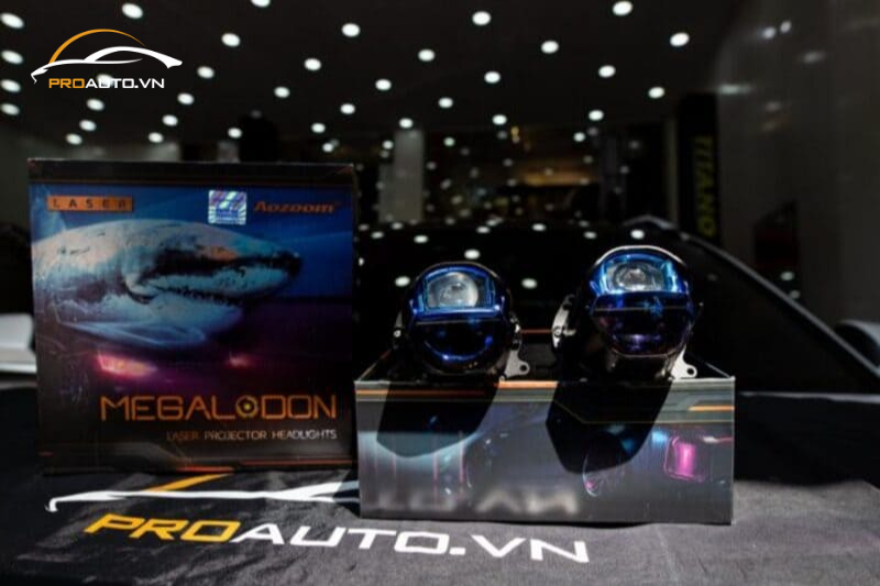 Độ đèn tăng sáng cho Kia Carnival