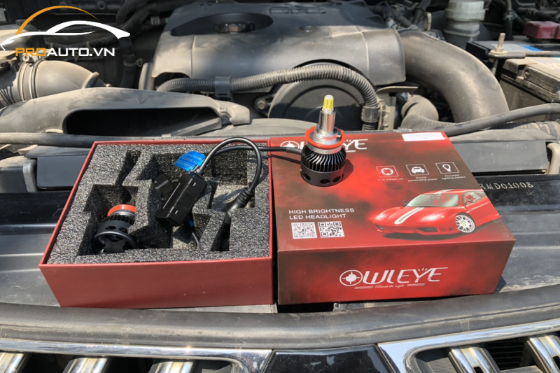 Độ đèn tăng sáng xe Hyundai Custin thương hiệu OWLEYE