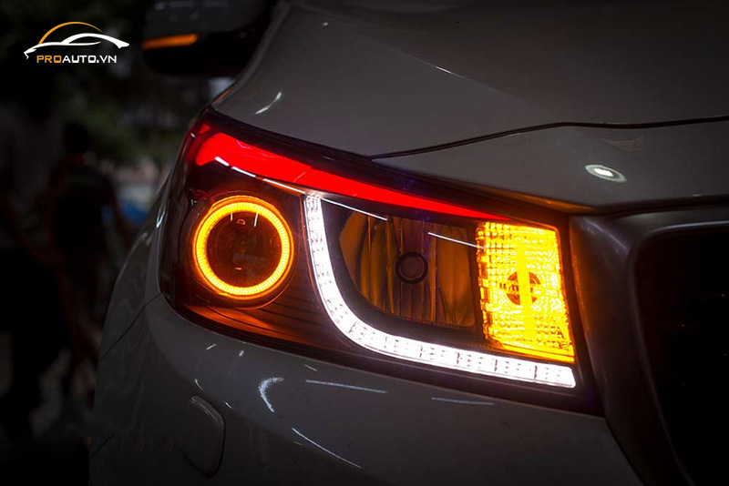 Độ đèn xe Sedona