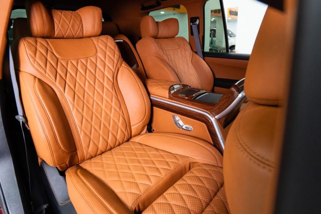 Kinh nghiệm độ ghế Limousine xe Lexus RX350 hiện nay