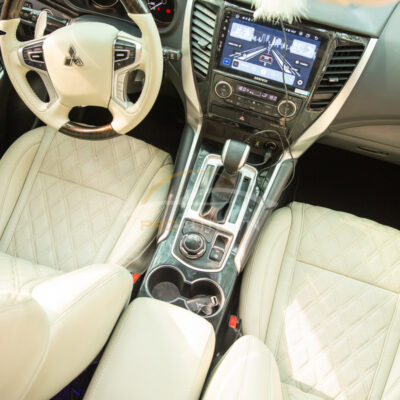 do ghe Limousine xe Mitsubishi Zinger 5 1