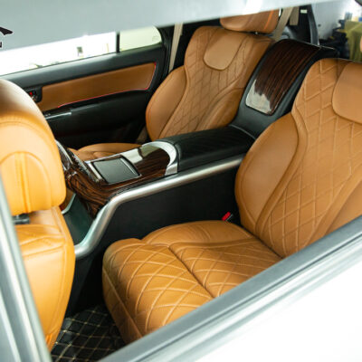 do ghe Limousine xe Toyota Granvia 4 1