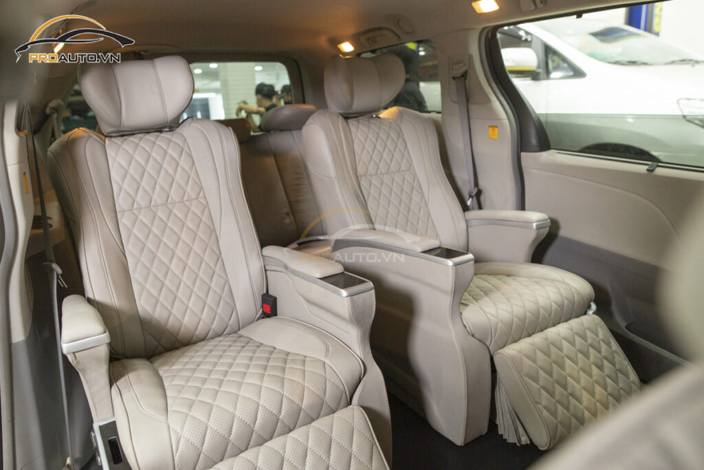 Kinh nghiệm độ ghế Limousine xe Toyota Rush hiện nay