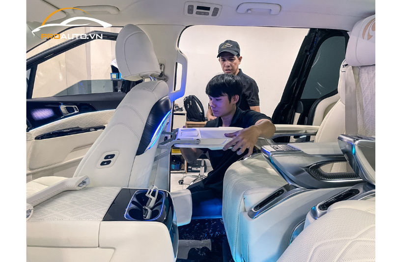 Độ ghế limousine Crystal 4.0 cực chất