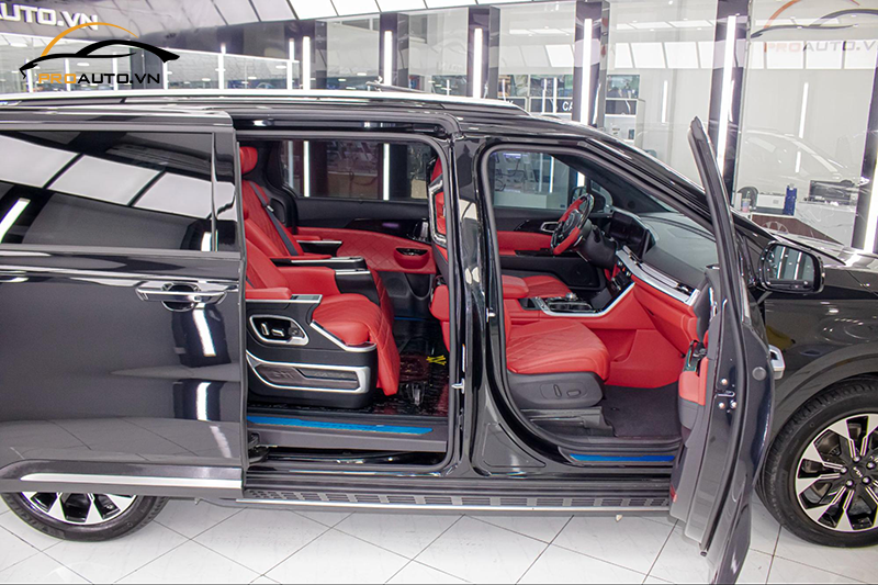 Độ ghế Limousine Kia Carnival cực chất