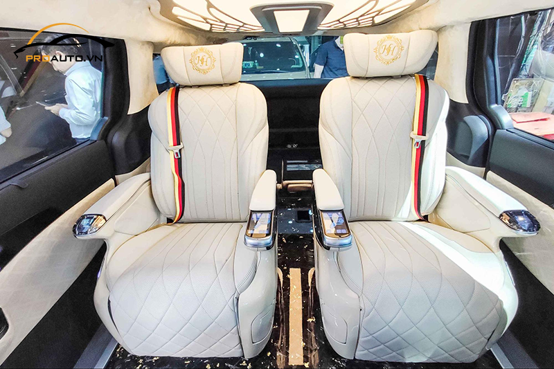 Độ ghế Limousine Kia Carnival kiểu dáng mạnh mẽ, sang trọng