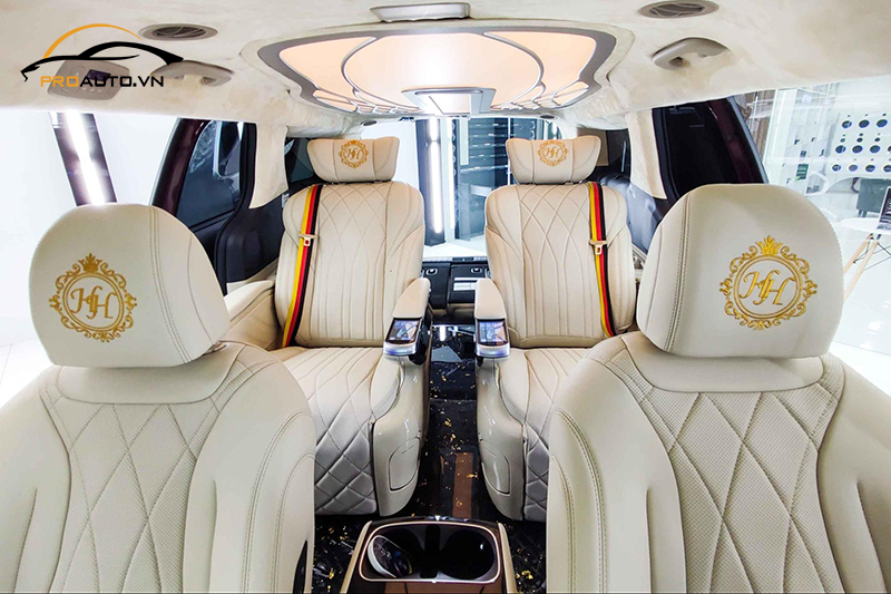 Độ ghế Limousine Kia Carnival là gì?