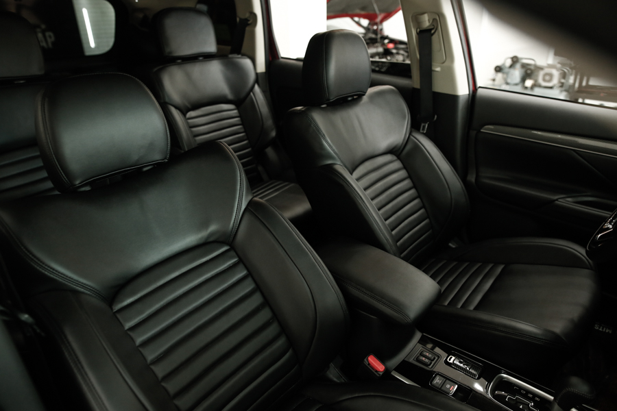 Độ ghế Limousine Mitsubishi Outlander