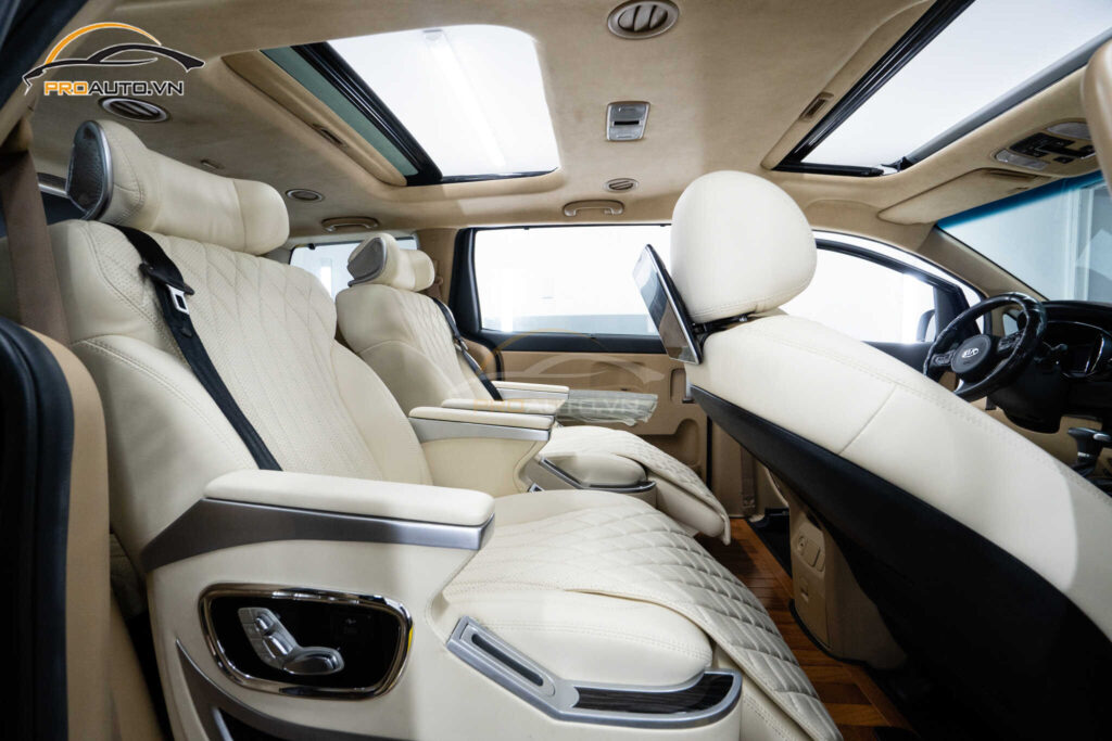 Kinh nghiệm độ ghế Limousine xe Kia Sorento hiện nay