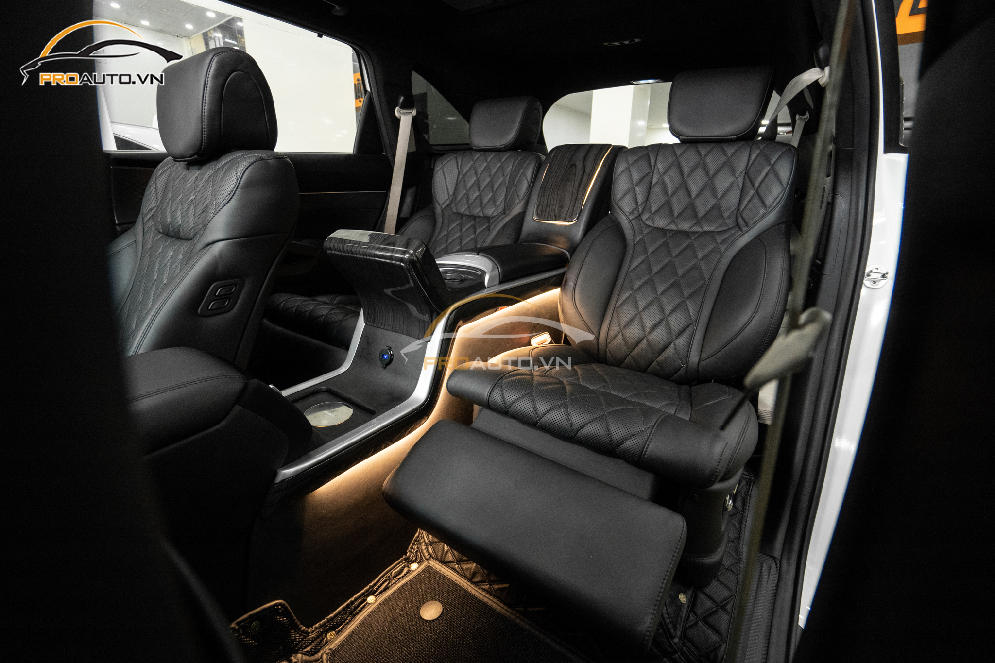 Kinh nghiệm độ ghế Limousine xe Kia Sorento