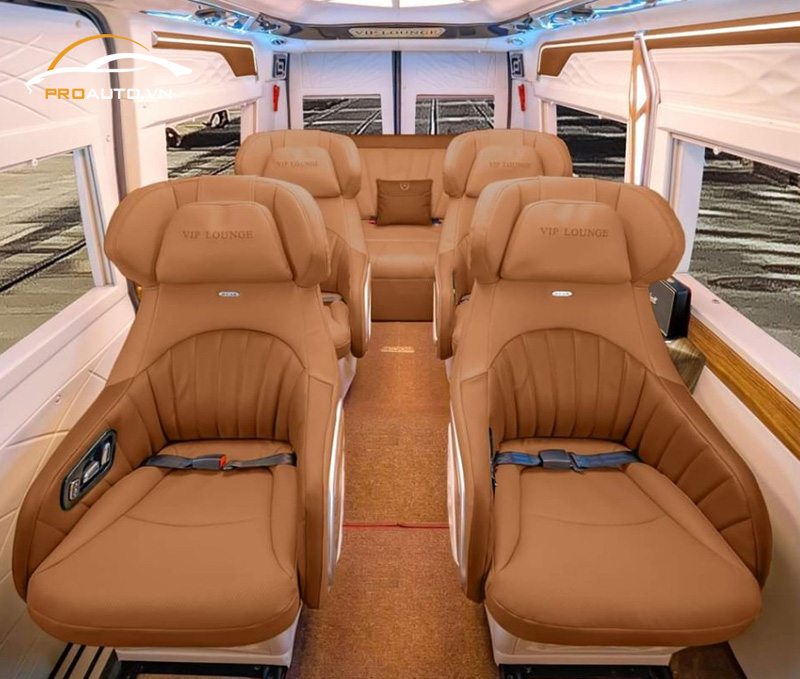 Độ ghế Limousine xe Ford Transit nhập khẩu