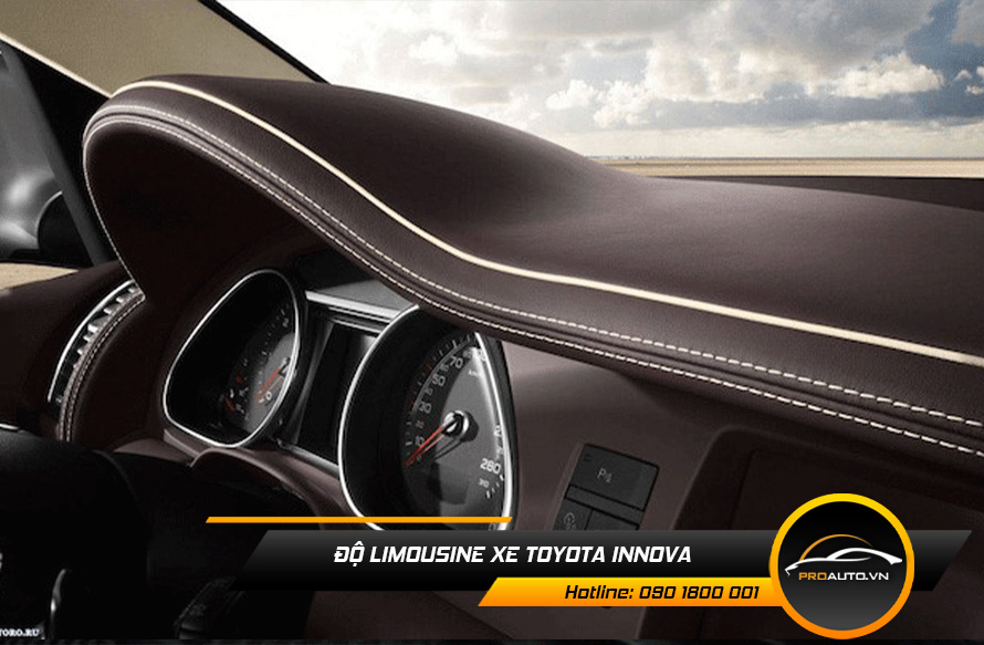 Bọc da taplo xe Toyota Innova