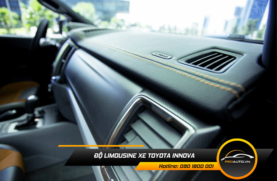 Bọc da taplo xe Toyota Innova