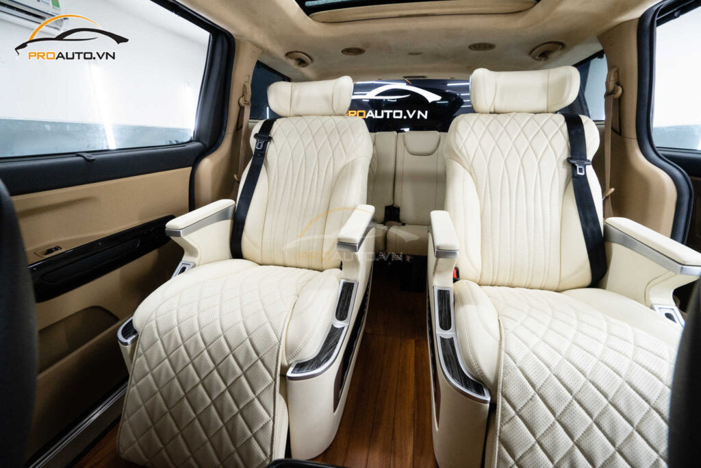 Kinh nghiệm độ ghế Limousine xe Kia Sedona hiện nay