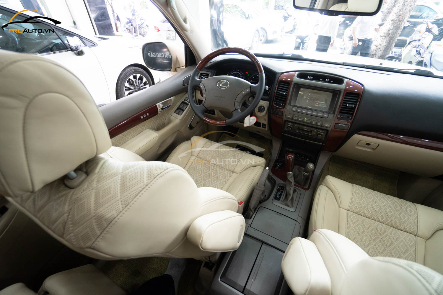 Độ ghế limousine xe Lexus GX 470