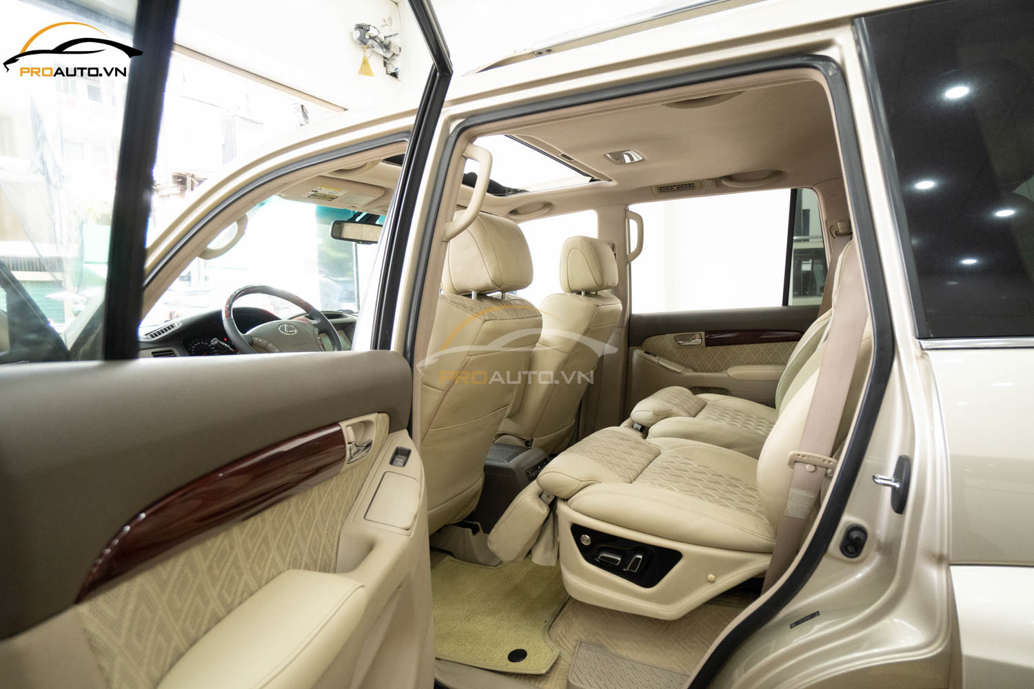 Độ ghế limousine xe Lexus GX 470