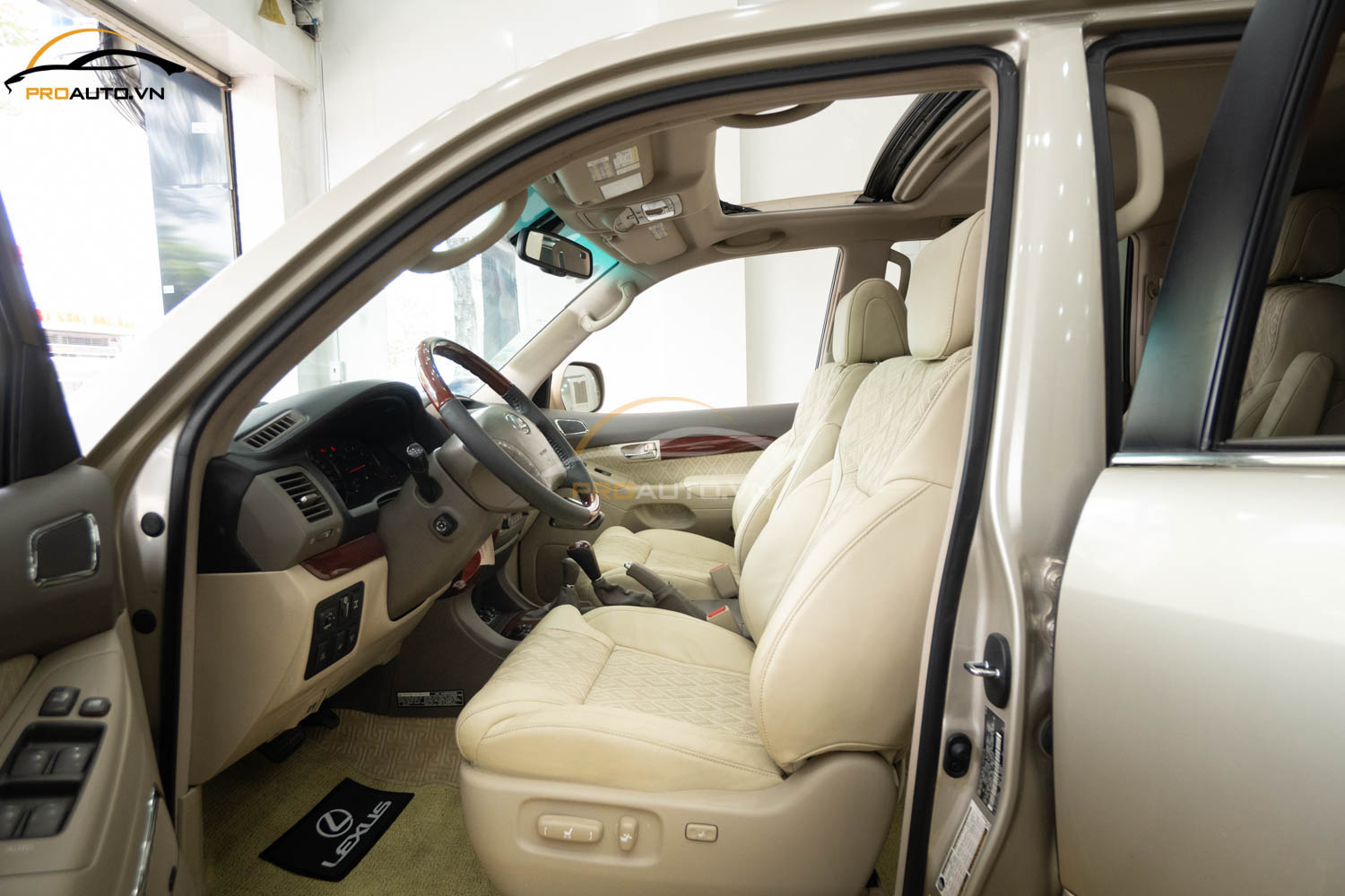 Độ ghế limousine xe Lexus GX 470