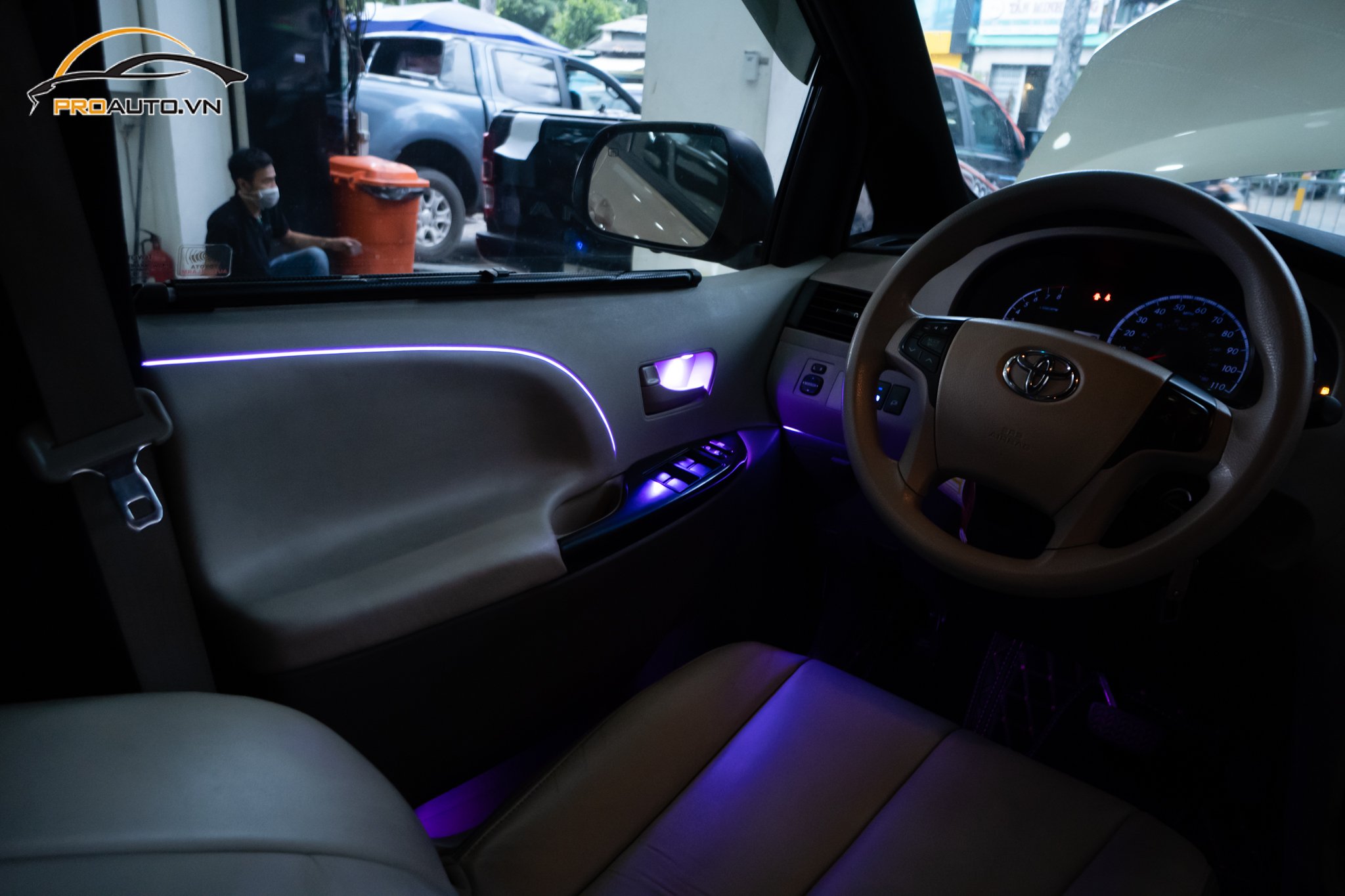 Kinh nghiệm cần biết khi độ Led nội thất ô tô 