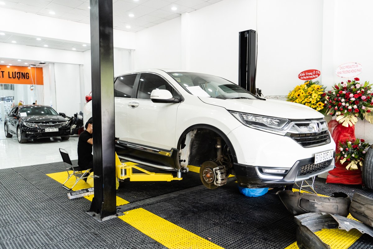 Khu vực trưng bày độ mâm xe hơi tại Proauto.vn