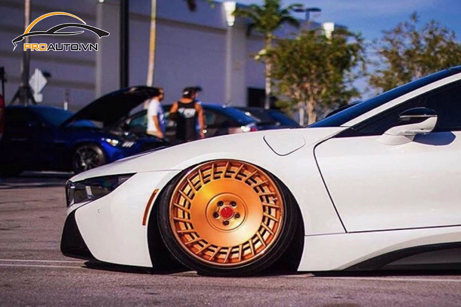 Độ mâm xe BMW i8 - Ảnh 2