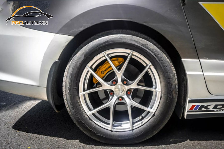 Kinh nghiệm độ mâm xe Kia Sedona