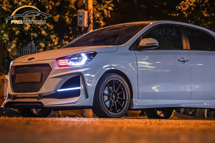 Độ mâm xe Kia Soluto với phong cách thể thao độc đáo 