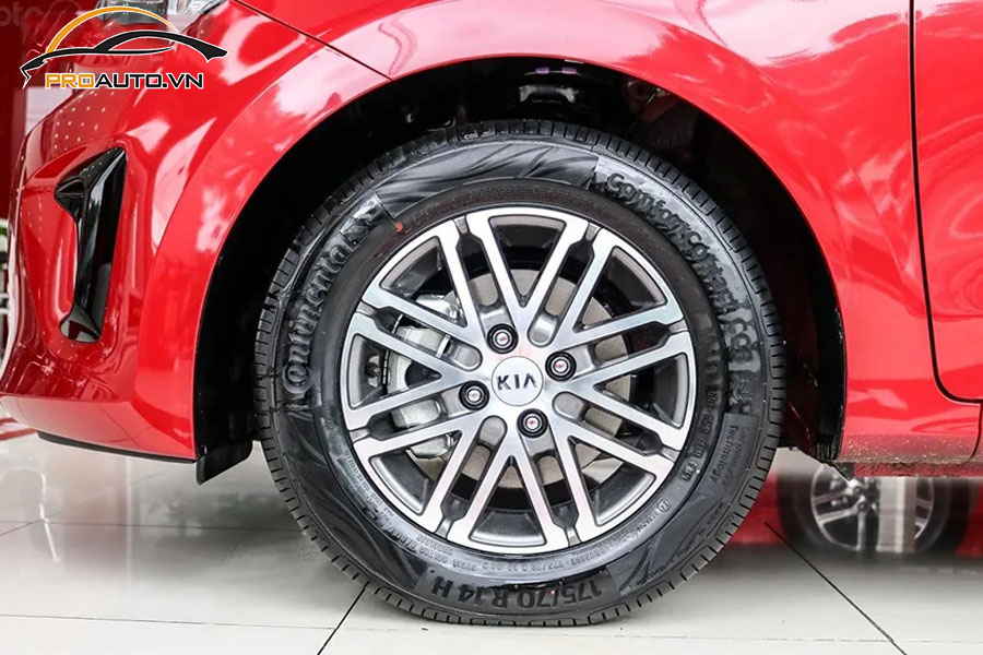 Độ mâm xe Kia Soluto nâng tầm thẩm mỹ cho xe 