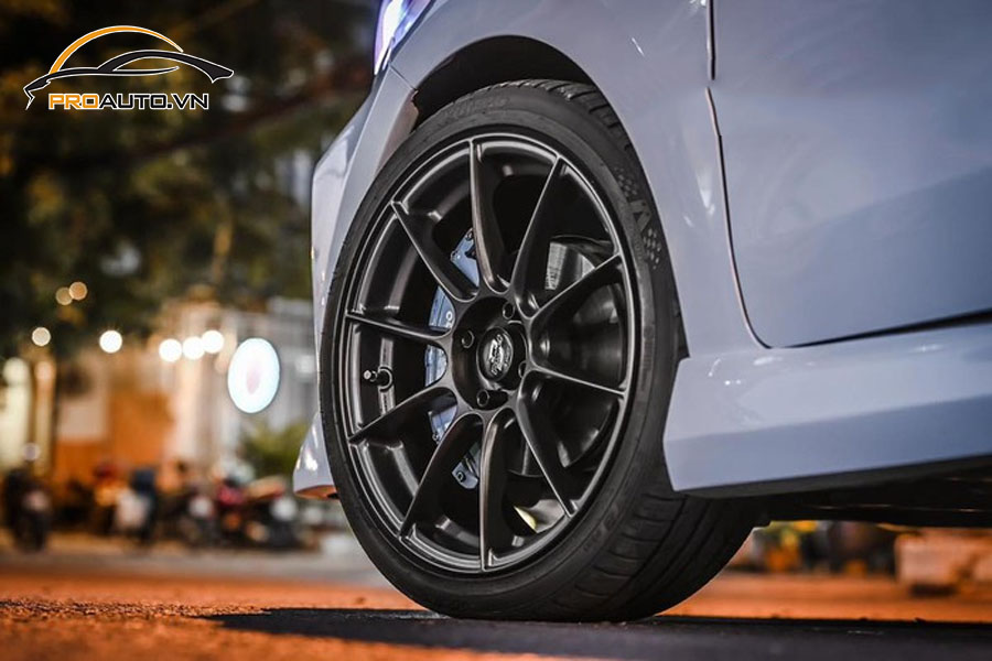 Kinh nghiệm độ mâm xe Kia Soluto